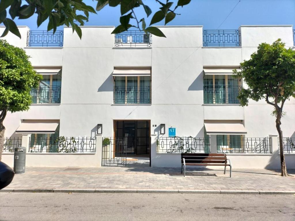 Apartamentos Turísticos La Plaza Chipiona Exterior foto